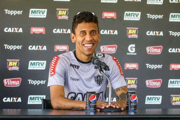 Com volta de Marcos Rocha, Micale relaciona 20 nomes do Atlético-MG para duelo