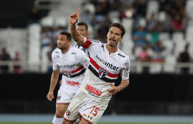 Em Salvador, São Paulo encara dois desafios de uma vez no duelo contra o Vitória 2 0002050267843 img