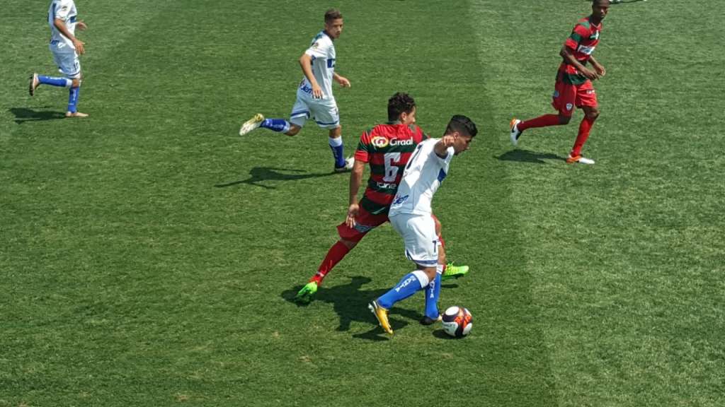 O grande destaque da partida foi o meio-campo Gabriel Duarte, que fez uma bela apresentação e marcou dois gols