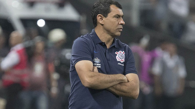 Carille diz que não pretende poupar jogadores do Corinthians na Sul-Americana