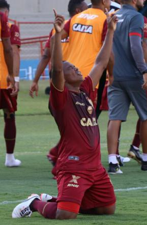 Alan Mineiro é destaque do Vila Nova-GO