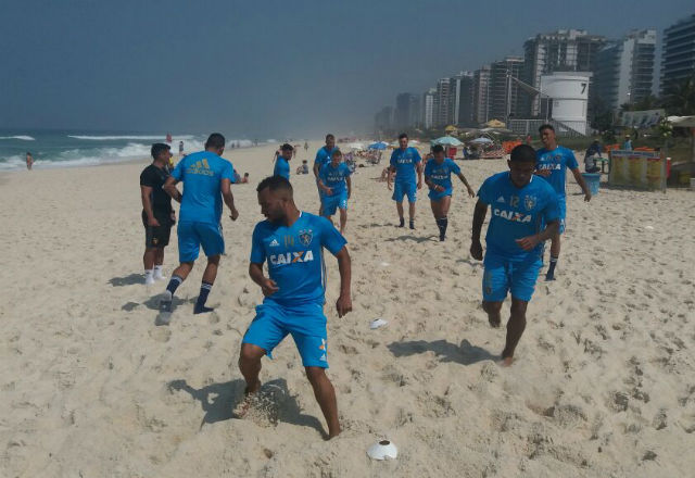 Sport treina na praia e Luxemburgo tem a volta de DS87 contra a Ponte