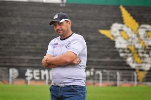 Após a Copa Paulista, Atibaia anuncia ex-técnico do Olímpia para 2018