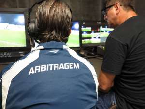 CBF terá de obter autorização para usar oficialmente vídeo em jogos no Brasil