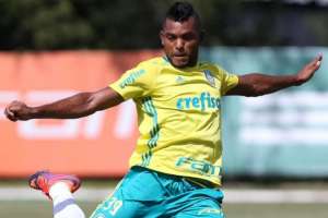 Borja se irrita com cobrança de Thiago Santos em treino do Palmeiras