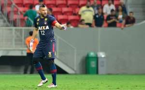 Palmeiras segura renovação com Prass e sonda Weverton, goleiro campeão olímpico