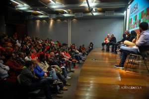 Torcida se mobiliza e cria espaço para evitar o fim da Portuguesa