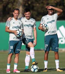 Denunciado pelo STJD, Willian pode desfalcar o Palmeiras por 12 jogos