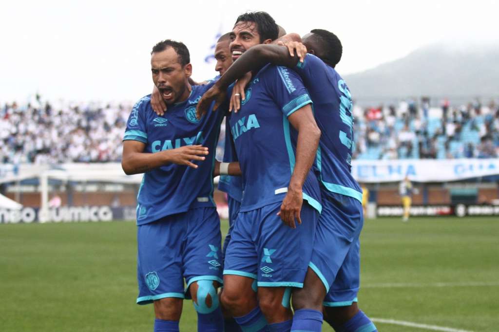 Avaí viaja com time completo para retomar a liderança do segundo turno