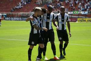 Após prejuízo de R$ 30 mil na Vila, Santos leva duelo com Vitória para o Pacaembu