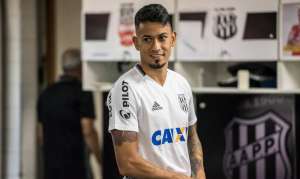 Ponte desmente boato sobre saída de Lucca para o Corinthians