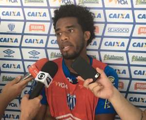 Betão pede calma ao Avaí e projeta jogo difícil com o Atlético-GO