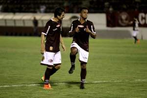 Ferroviária 3 x 0 Taboão da Serra - Locomotiva atropela os CATS