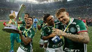 28 clubes já lideraram o Brasileirão de pontos corridos, veja a lista!