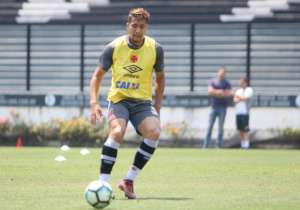 Jean, do Vasco, vê duelo contra a Chapecoense como 