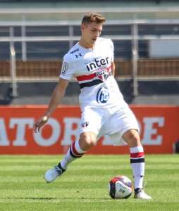 Copa Paulista: Zagueiro do São Paulo, Hugo Gomes celebra gol na vitória sobre o XV