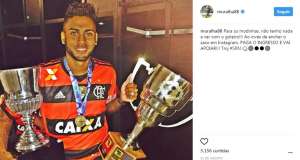 Torcedores do Fla xingam o Muralha errado, que responde: “Parem de encher o saco