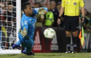 Sidão vê evolução do São Paulo, mas admite 'incômodo' com gols sofridos