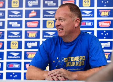 Mano está feliz da vida com o título da Copa BR