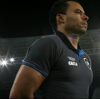 O técnico Jair Ventura chamou a atenção para os bons resultados do Vitória fora de casa