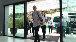 Em helicópteros, jogadores da seleção começam a se apresentar na Granja Comary