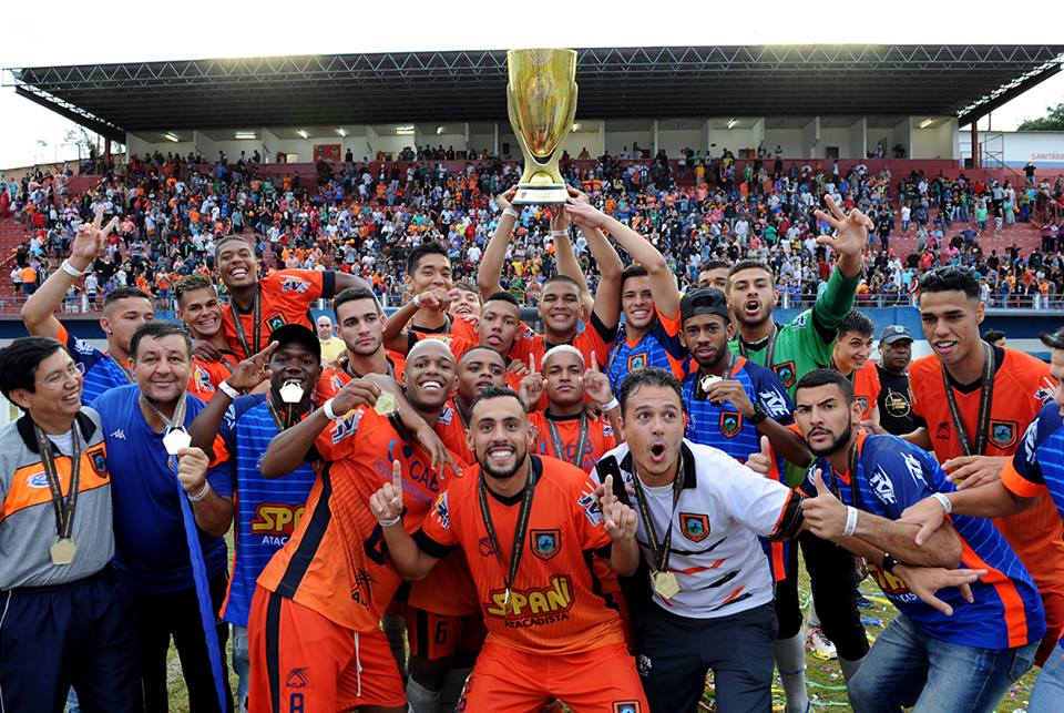 Futebol Sustentável anima Guaratinguetá e torcida comemora título do Manthiqueira