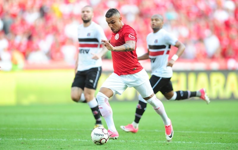 O atacante William Pottker é um dos desfalques do Internacional para esse jogo