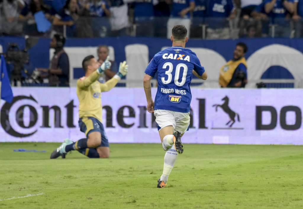 Thiago Neves deseja encerrar a carreira no Paraná