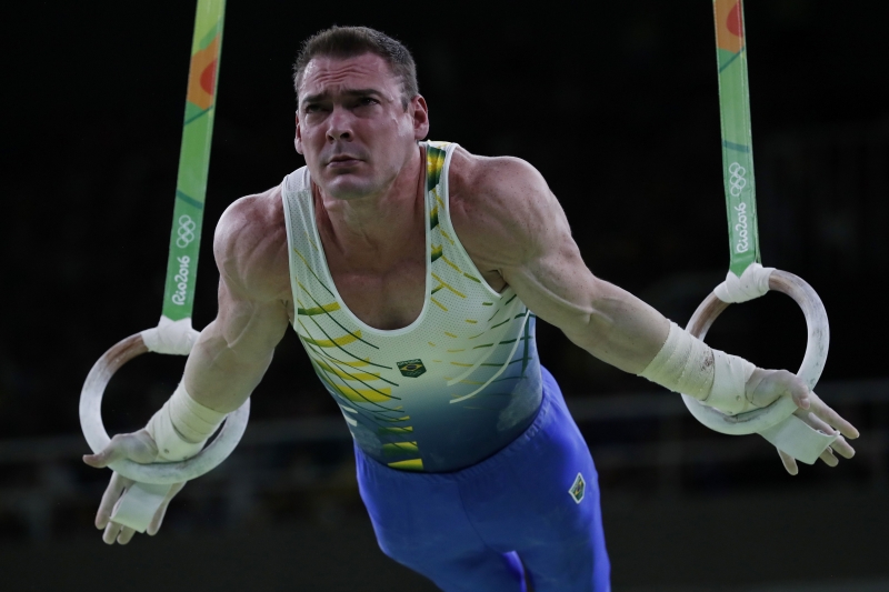 Ginástica: Arthur Zanetti e Caio Souza avançam à final no Mundial