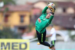 Tite testa seleção com Alex Sandro, Thiago Silva e Coutinho entre os titulares