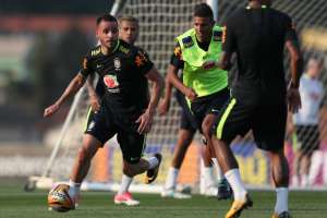 Eliminatórias: Seleção deixa Granja Comary e inicia viagem até La Paz