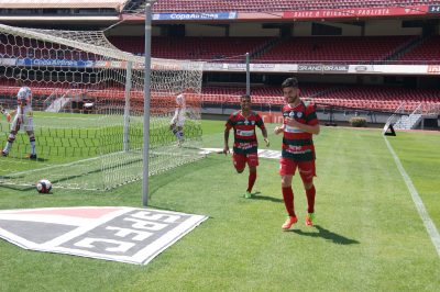 Portuguesa quer surpreender o XV no Barão