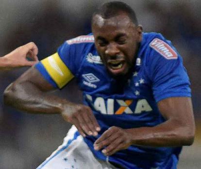 Manoel reforça a defesa da Raposa