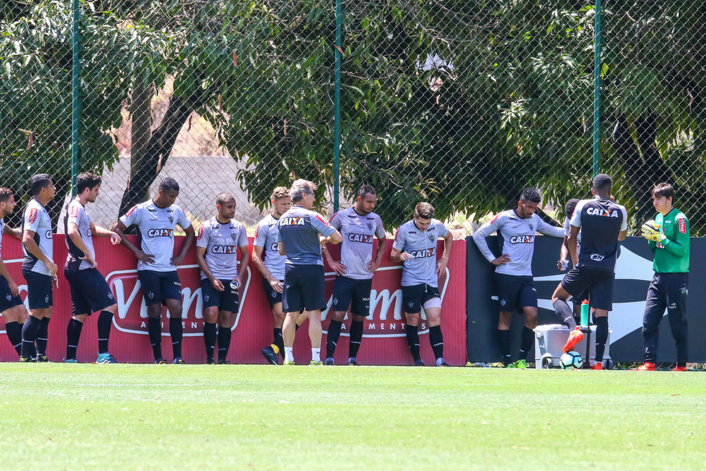 Atlético-MG volta a treinar e Alex Silva é liberado para enfrentar o São Paulo