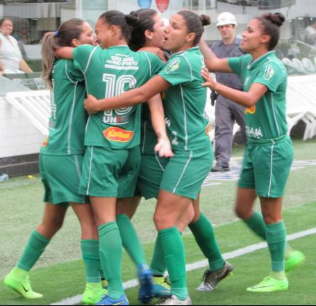 Jogando com inteligência e catimba, o Rio Preto marcou os gols nos contra-ataques e levou o bi. Fotos: Muller Merlotto Silva Jogando com inteligência e catimba, o Rio Preto marcou os gols nos contra-ataques e levou o bi. Fotos: Muller Merlotto Silva