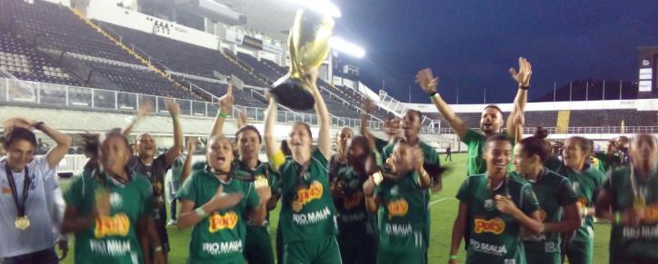 Meninas do Rio Preto festejaram muito a conquista, que veio na experiência e na raça Meninas do Rio Preto festejaram muito a conquista, que veio na experiência e na raça