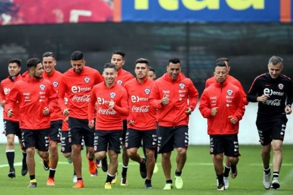 Chile treina em São Paulo e vive drama para substituir o volante Arturo Vidal