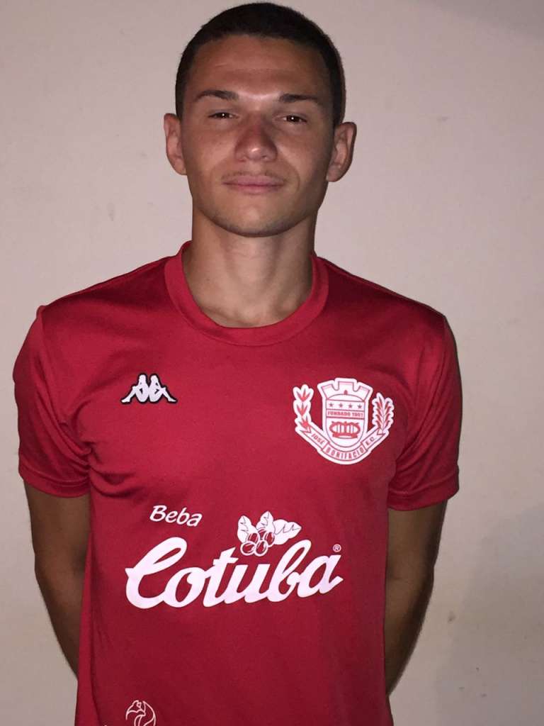 Para isso, o JB contratou o atleta Gustavo Freire Gomes, um jogador polivalente podendo ser usado como lateral direito, volante e até mesmo de zagueiro