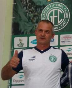 Lisca tenta montar um time no Guarani