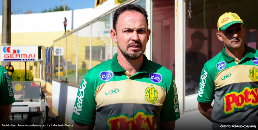 Moisés Egert lamentou a derrota por 3 a 2 diante do Santos 