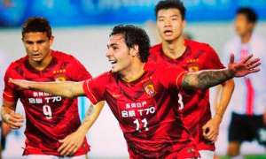 Sonho de Palmeiras e Cruzeiro, Ricardo Goulart descarta retorno ao Brasil