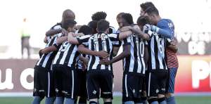 Botafogo x Chapecoense - Quem vai manter o 'bom momento' no Brasileirão