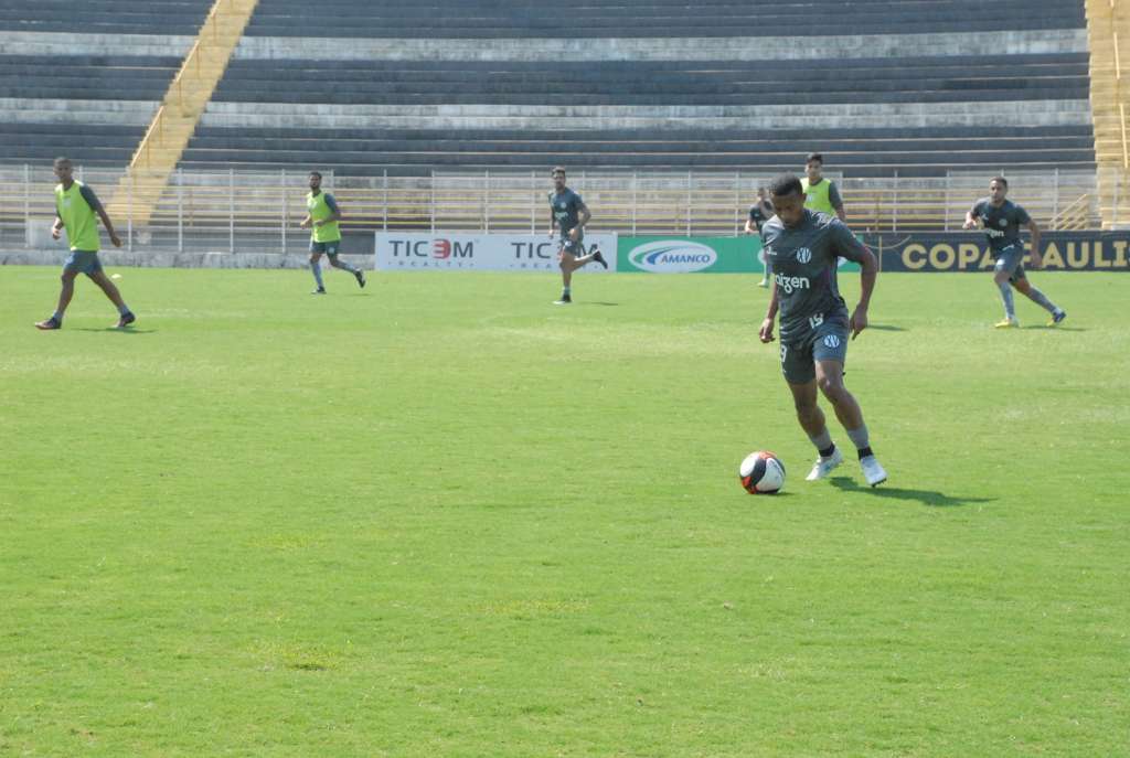 Visando garantir vaga e permanecer na liderança, XV enfrenta o São Paulo em Barueri