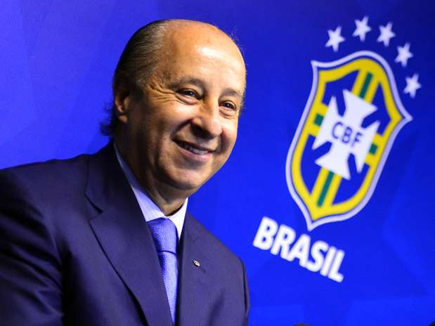 De olho em reeleição, Del Nero oferecerá jantar a cartolas após jogo do Brasil