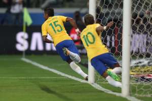 Paulinho celebra volta por cima como vice-artilheiro da Seleção Brasileira