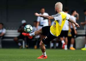 Renato desfalca Santos contra Ponte Preta, mas Lucas Lima retorna