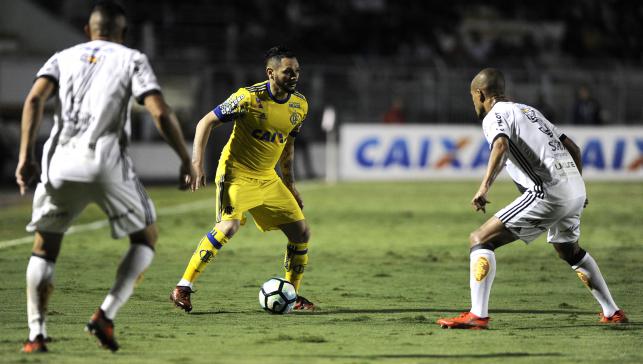Ponte Preta quer ser forte na marcação, como foi na vitória sobre o Flamengo por 1 a a 0