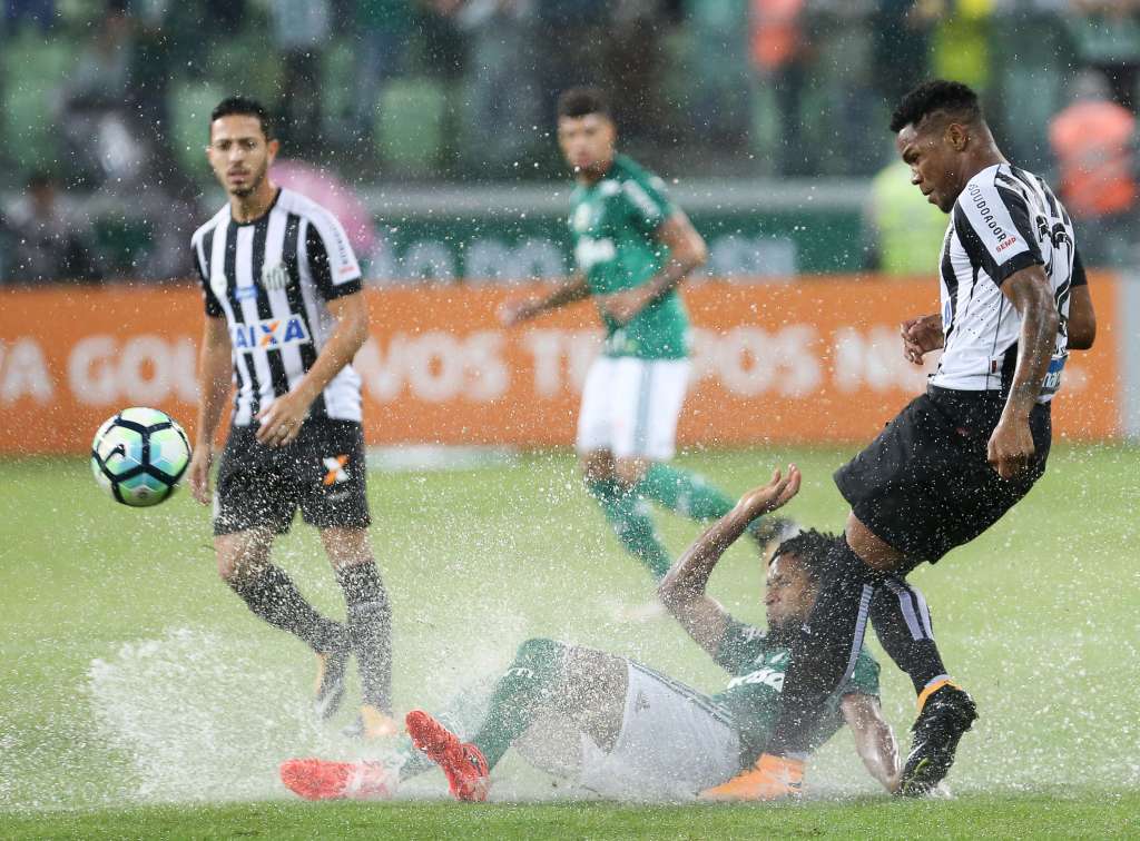 O Santos vem embalado pela vitória no clássico e terá Matheus Jesus, que conhece bem o Majestoso