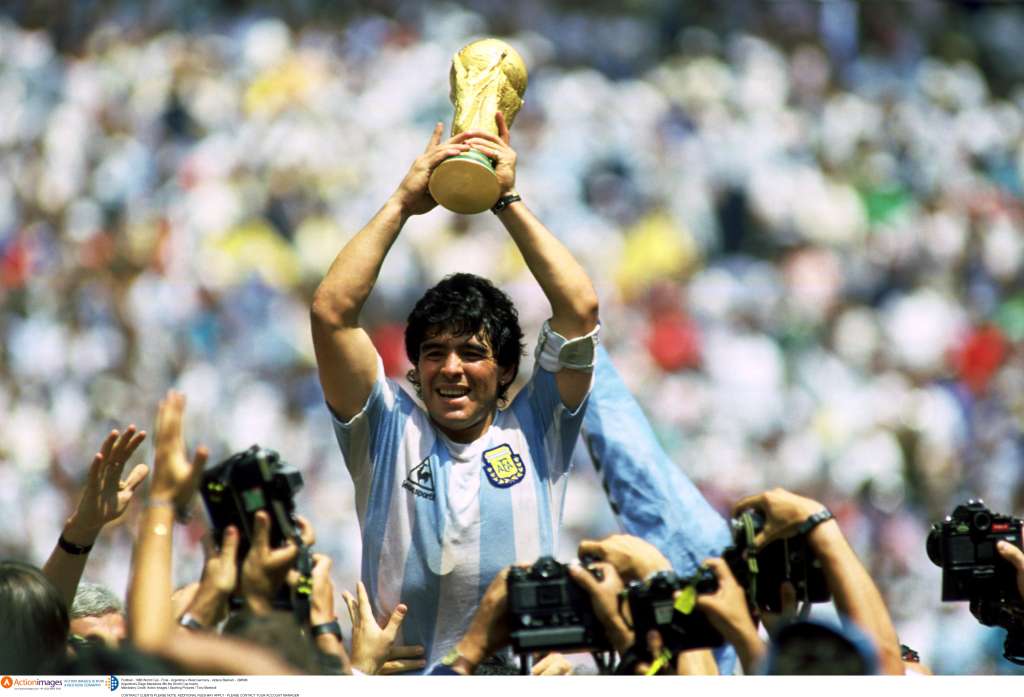 Muitos acreditam que o atual camisa 10 ainda precisa de uma Copa para igualar a Diego Maradona