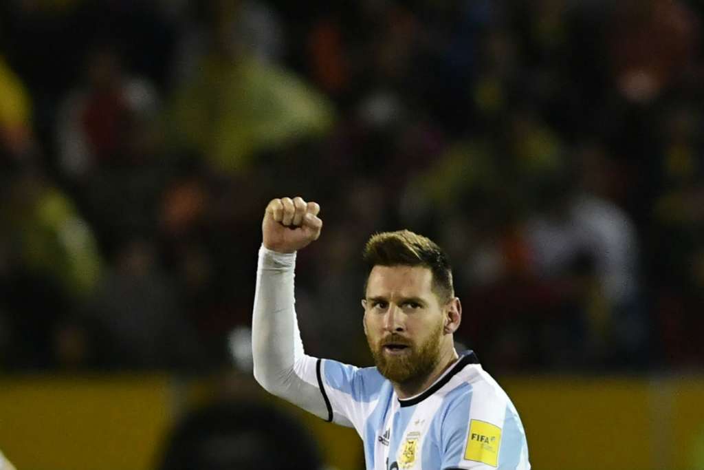 Lionel Messi foi o autor dos três gols que colocaram a Argentina no Mundial da Rússia